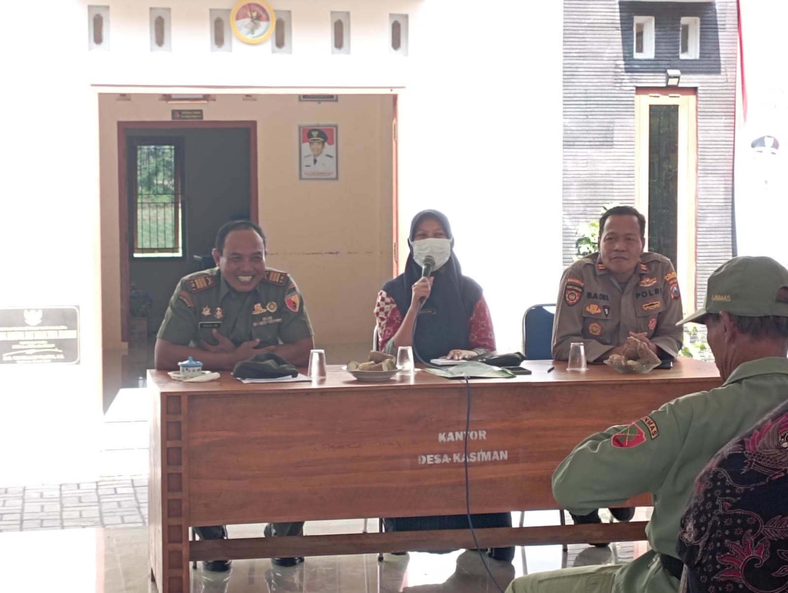 PEMBINAAN SATLINMAS DESA KASIMAN