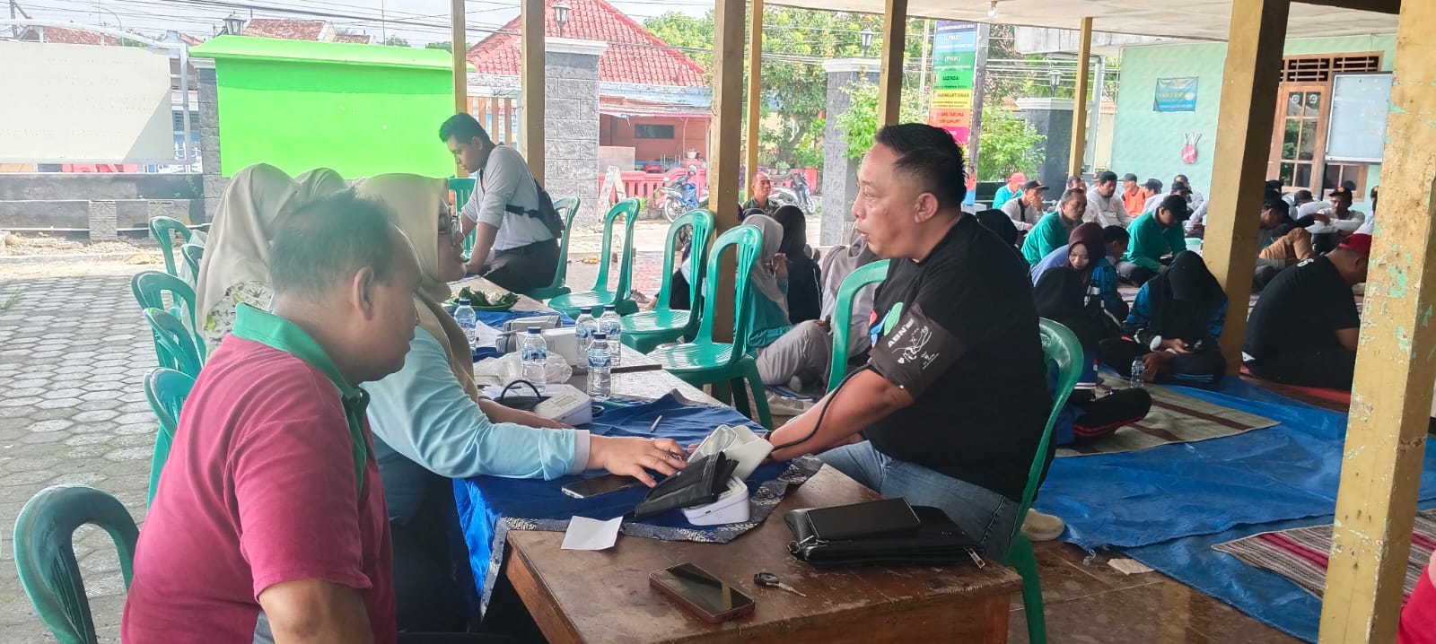 SITAJAM Desa Sambeng: Kebersamaan dan Penyampaian Program Pembangunan di Awal Bulan
